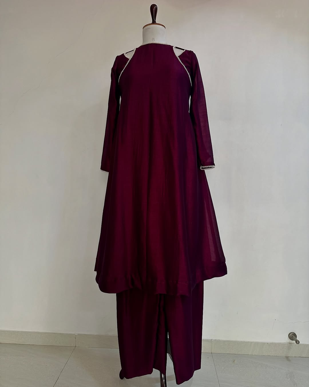 Gulnaar Elegance