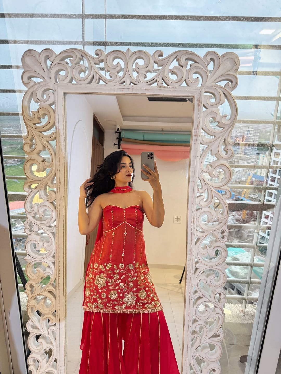 Rosé Radiance Sharara