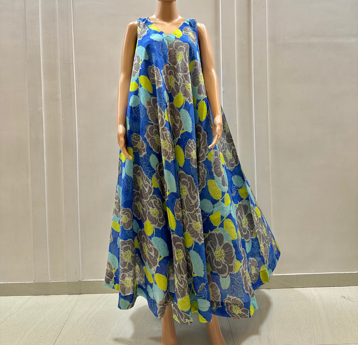 Azure Bloom Flare Dress – Label Tasos