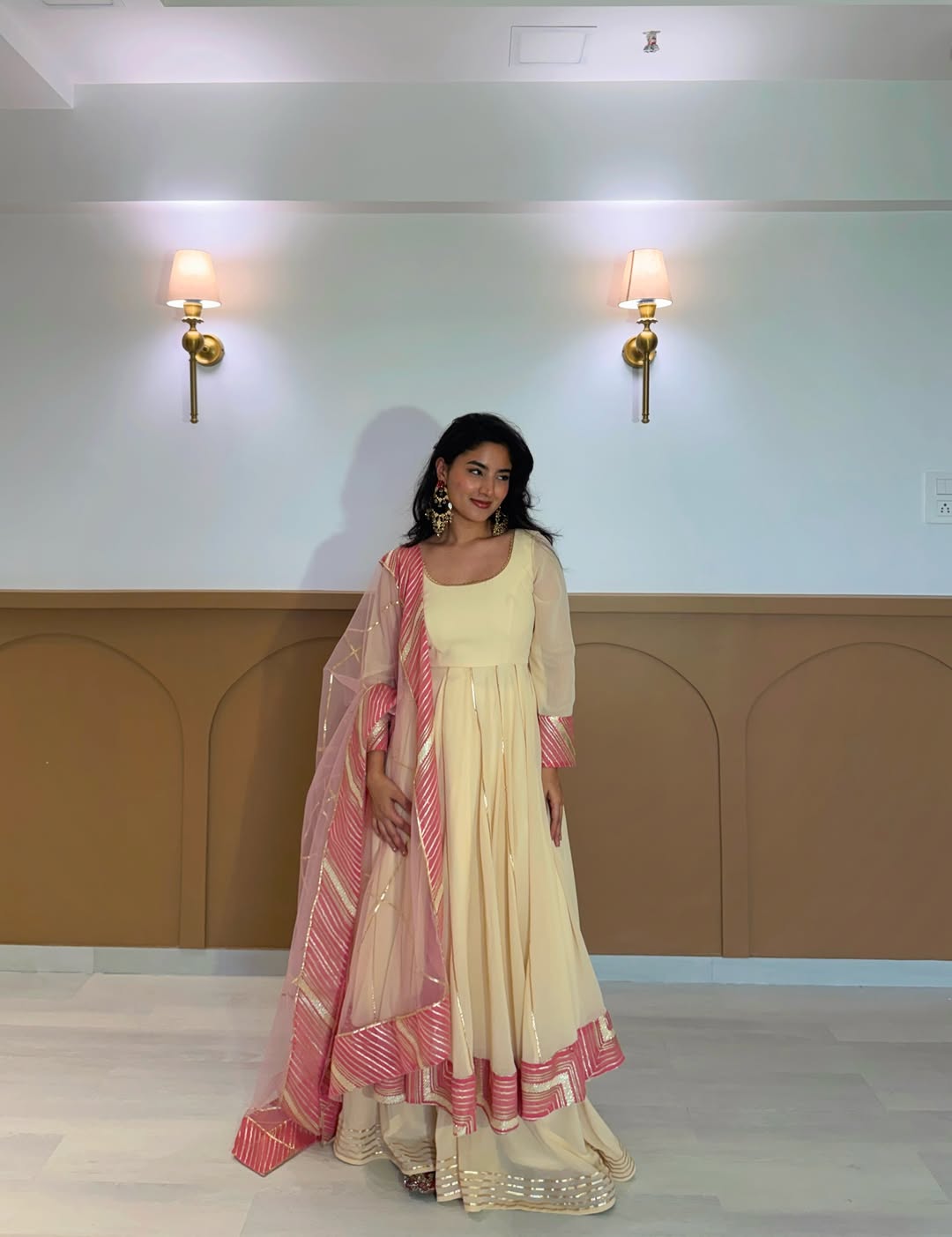 Gulabi Noor Set