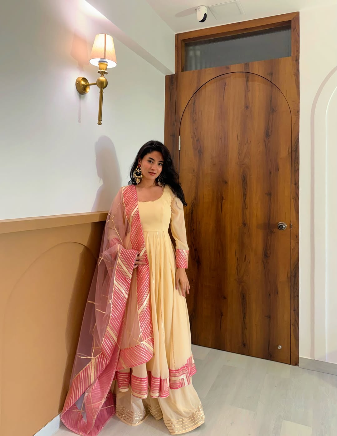 Gulabi Noor Set