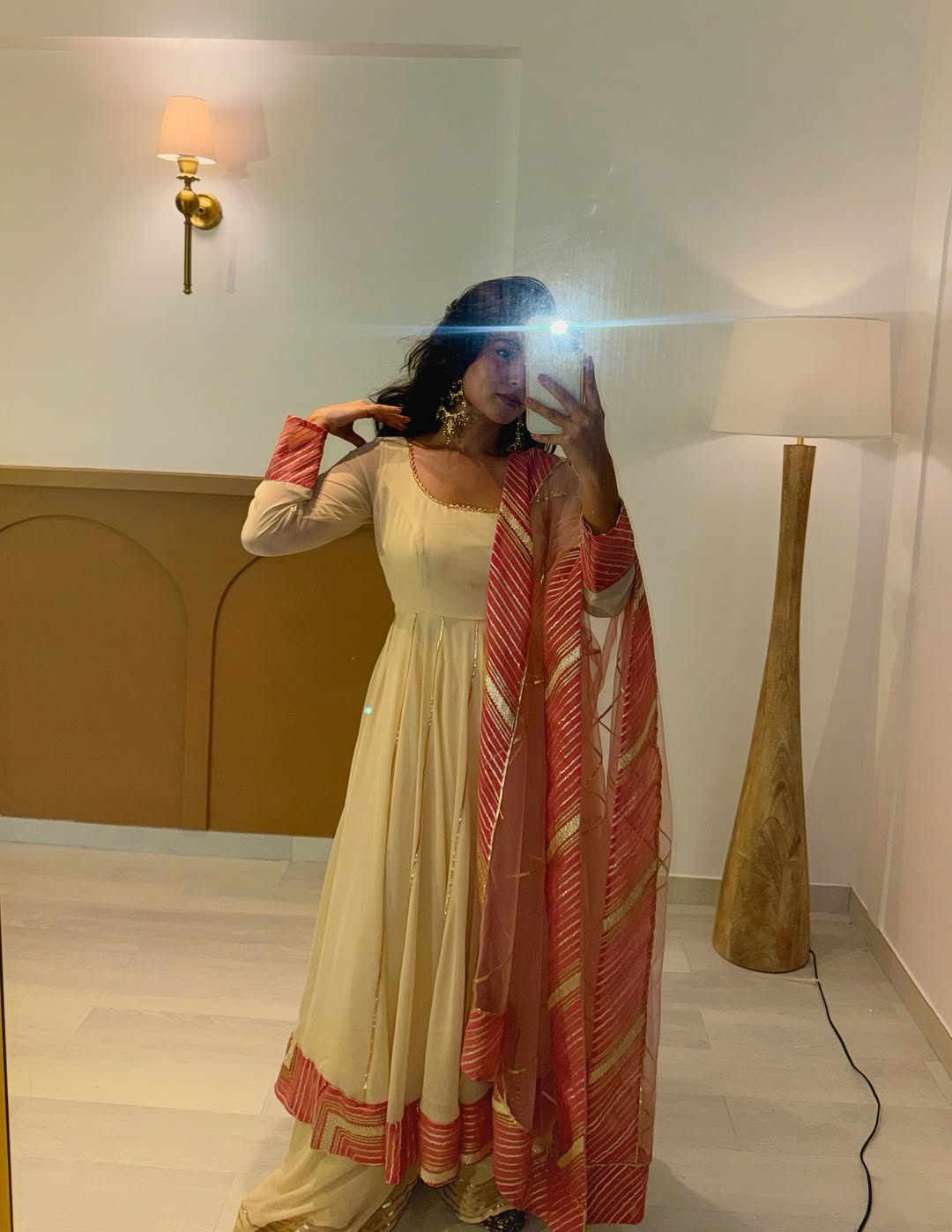 Gulabi Noor Set