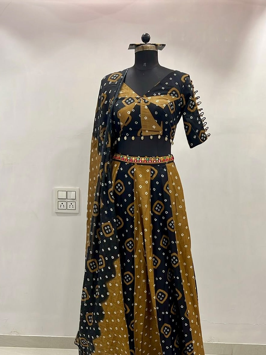 Rustic Bandhej Charm Set