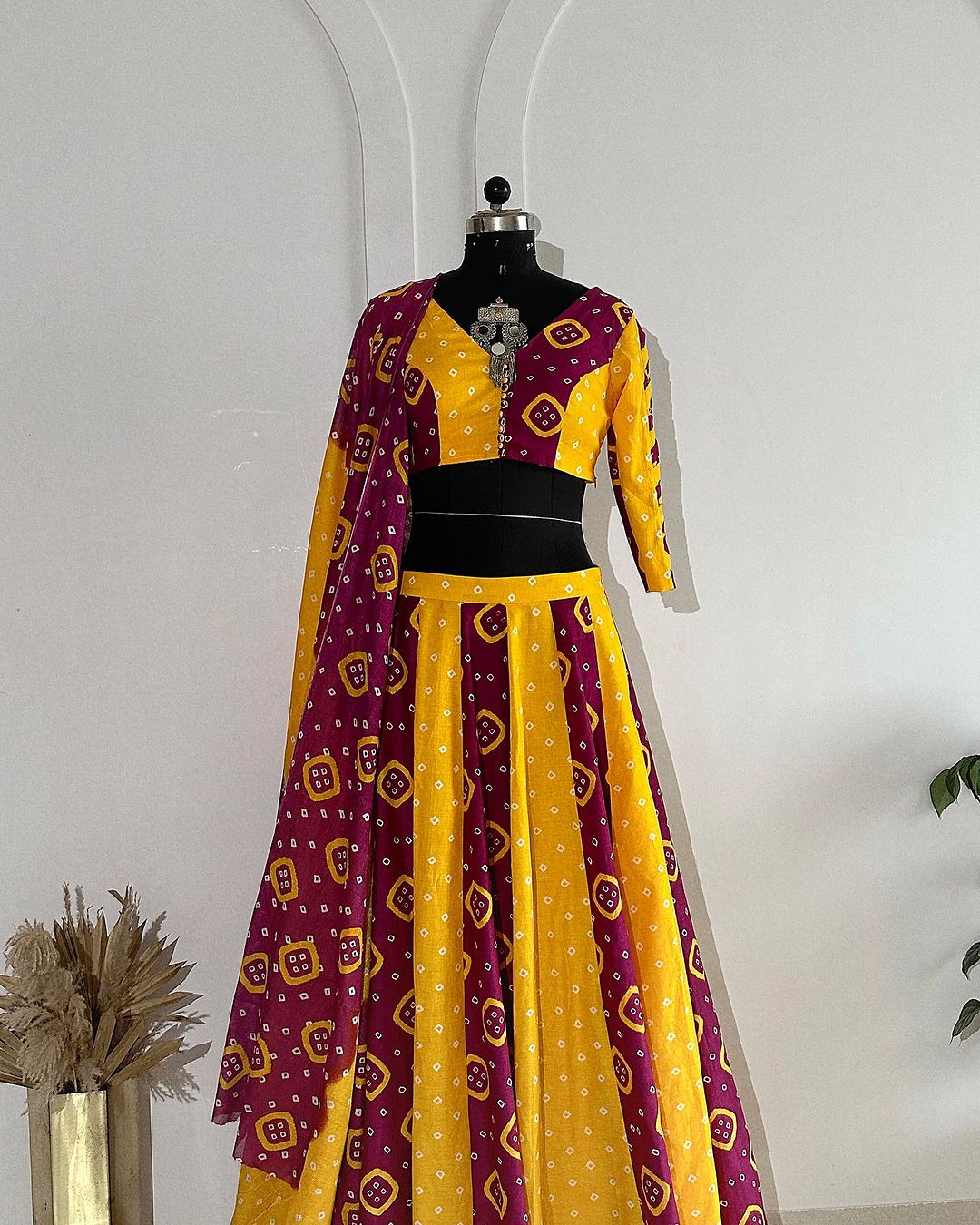 Yellow Bandhani lehenga