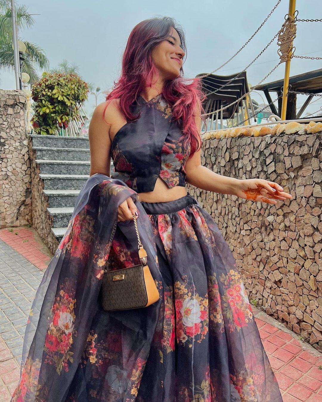 ✨Black Sleevless Floral Lehenga✨